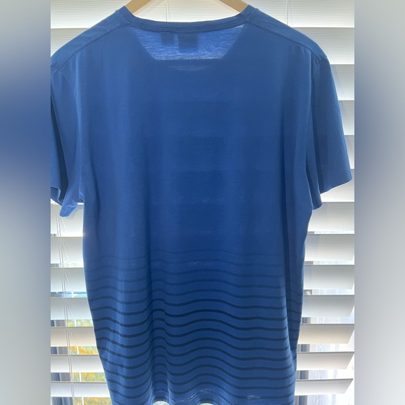 Hugo Boss pima cotton Striped T shirt. Size L - Picture 2 of 3